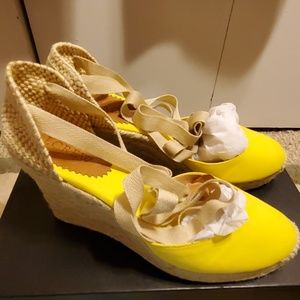 New  JCREW  yellow Wedges